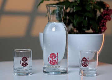 Water pitcher and 2 mini water cups (Add on)